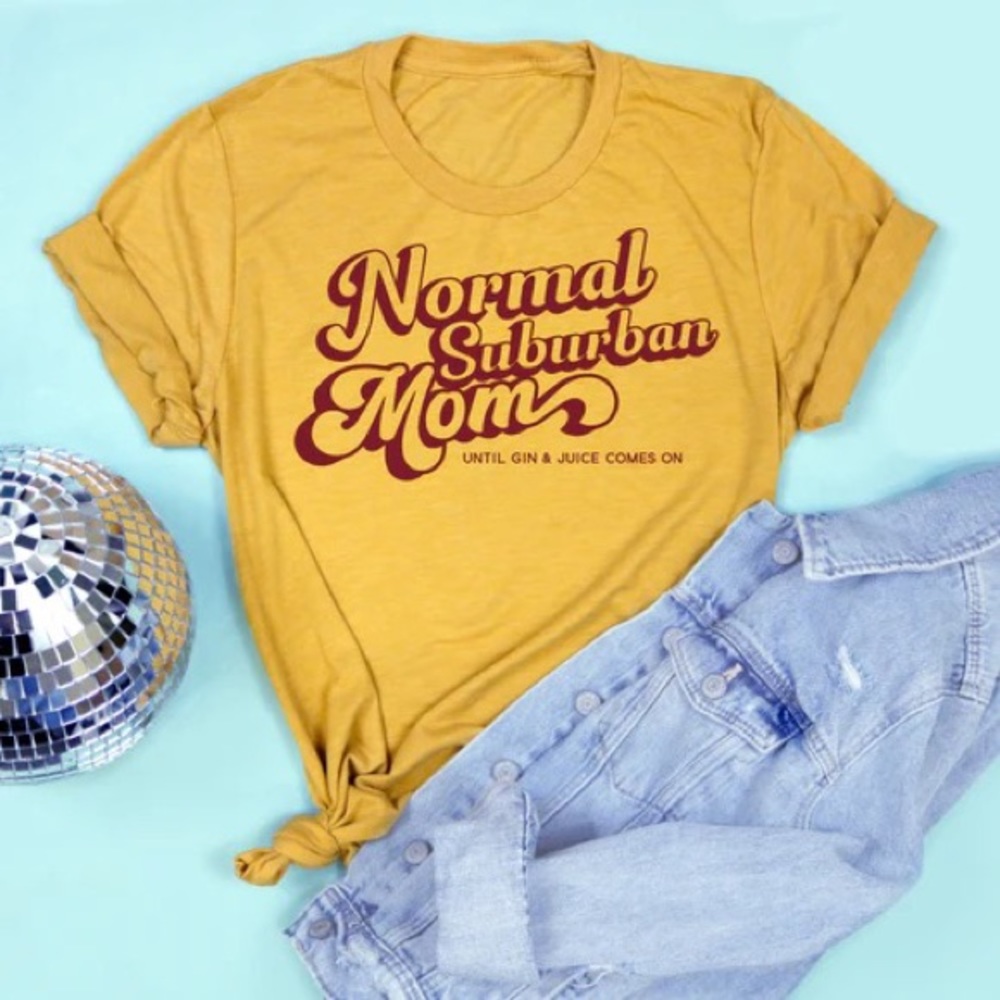 ⭐️3 for $6⭐️ Saturday Morning Pancakes brand “Normal Suburban Mom” Adult Tee